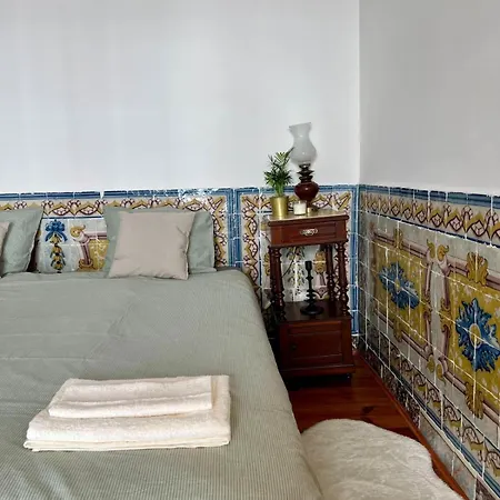 Portuguese Style With Balcony Tram28 Stop Appartement *