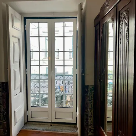 Portuguese Style With Balcony Tram28 Stop Appartement Lisboa