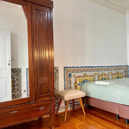 Appartement Portuguese Style With Balcony Tram28 Stop Lisboa